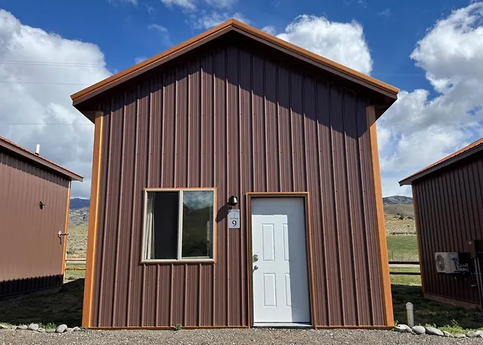 Сasa de vacaciones Old Faithful Rv Park Llc
