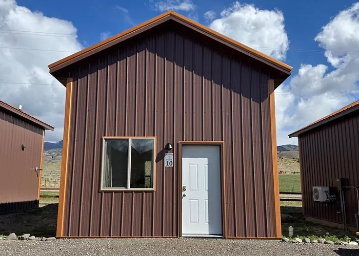 Сasa de vacaciones Old Faithful Rv Park Llc *